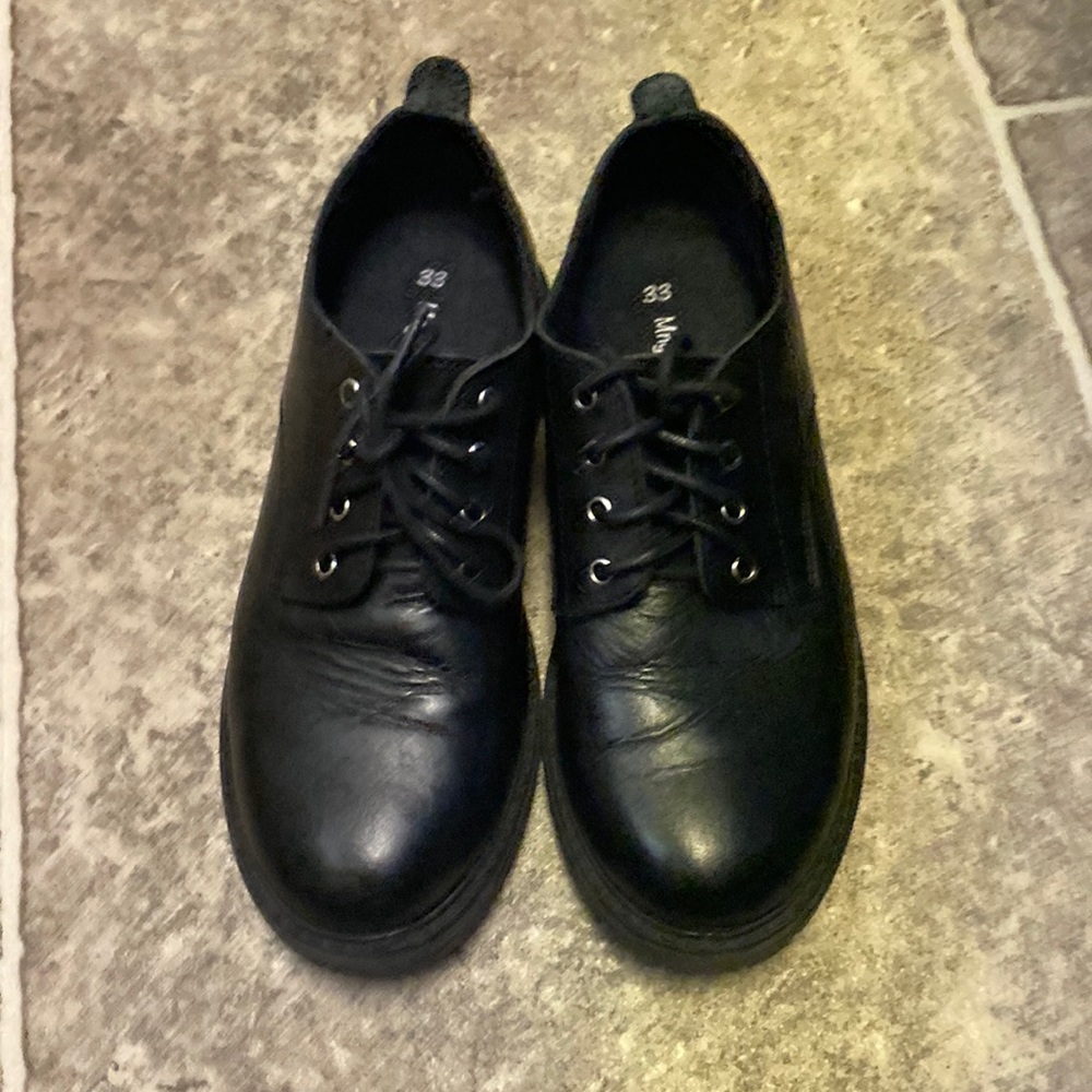 Mango boys shoes size 33